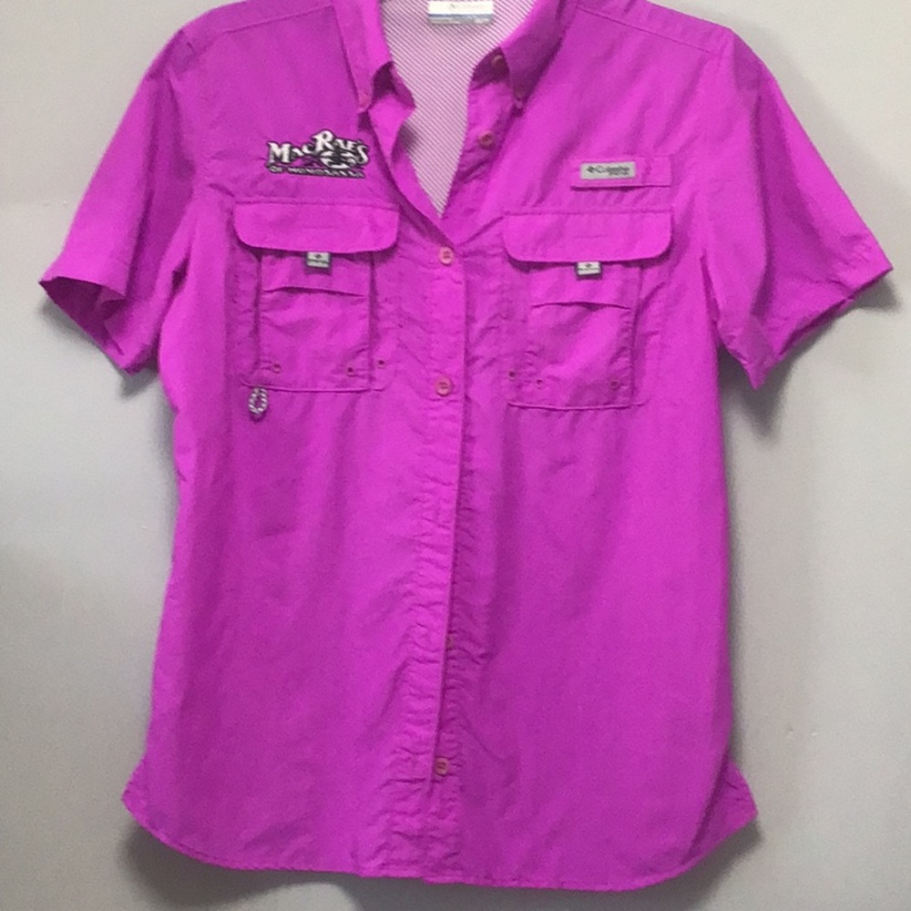 Columbia button down boating, beach, cruising shirt size Small. 🌻